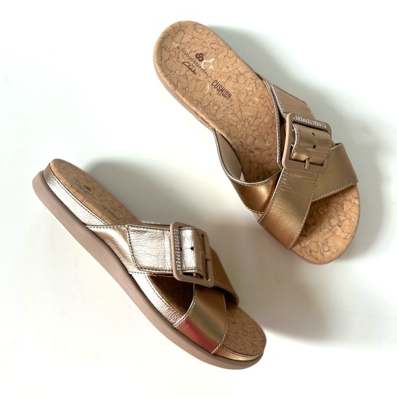 Clarks Cloudstoppers Gold Shimmer Leather Buckle Step June Shell Slide Sandals - Picture 2 of 10